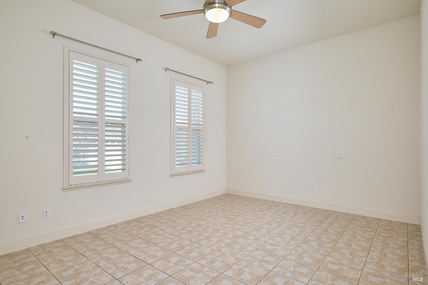 Detail Gallery Image 25 of 36 For 721 Michelbook Ln, Rio Vista,  CA 94571 - 2 Beds | 2/1 Baths