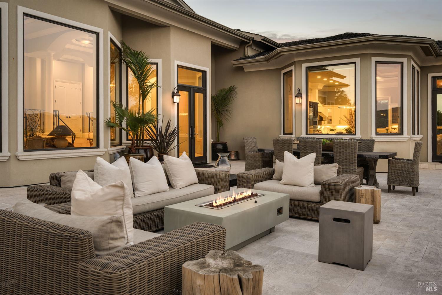 Detail Gallery Image 59 of 68 For 10 Canterbury Dr, Napa,  CA 94558 - 3 Beds | 3/1 Baths