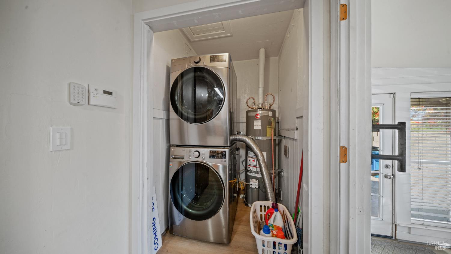 Detail Gallery Image 16 of 39 For 712 E Washington St, Petaluma,  CA 94952 - 2 Beds | 1 Baths