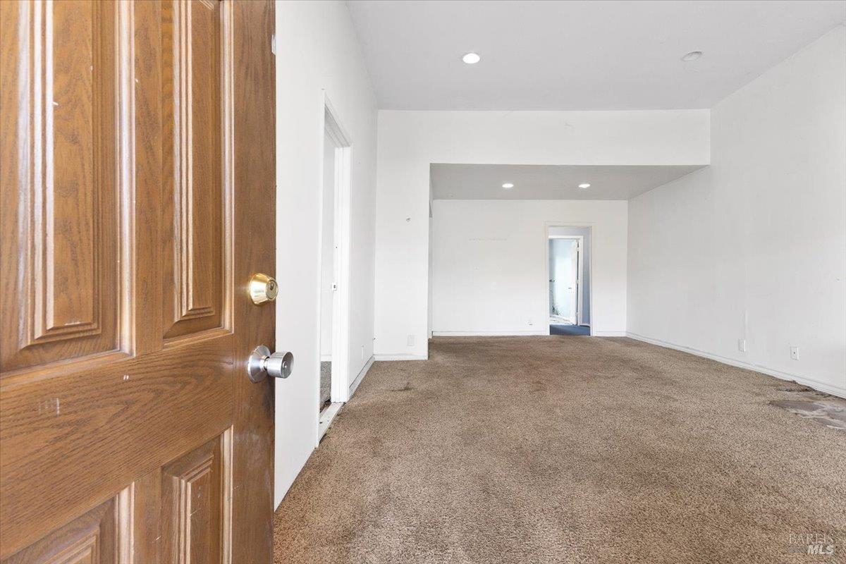 Detail Gallery Image 5 of 43 For 21399 River Ln, Geyserville,  CA 95441 - 2 Beds | 1 Baths