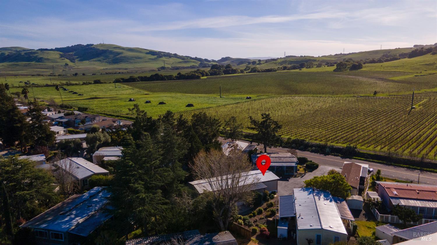 Detail Gallery Image 3 of 66 For 145 Bear Flag Rd, Sonoma,  CA 95476 - 3 Beds | 2 Baths