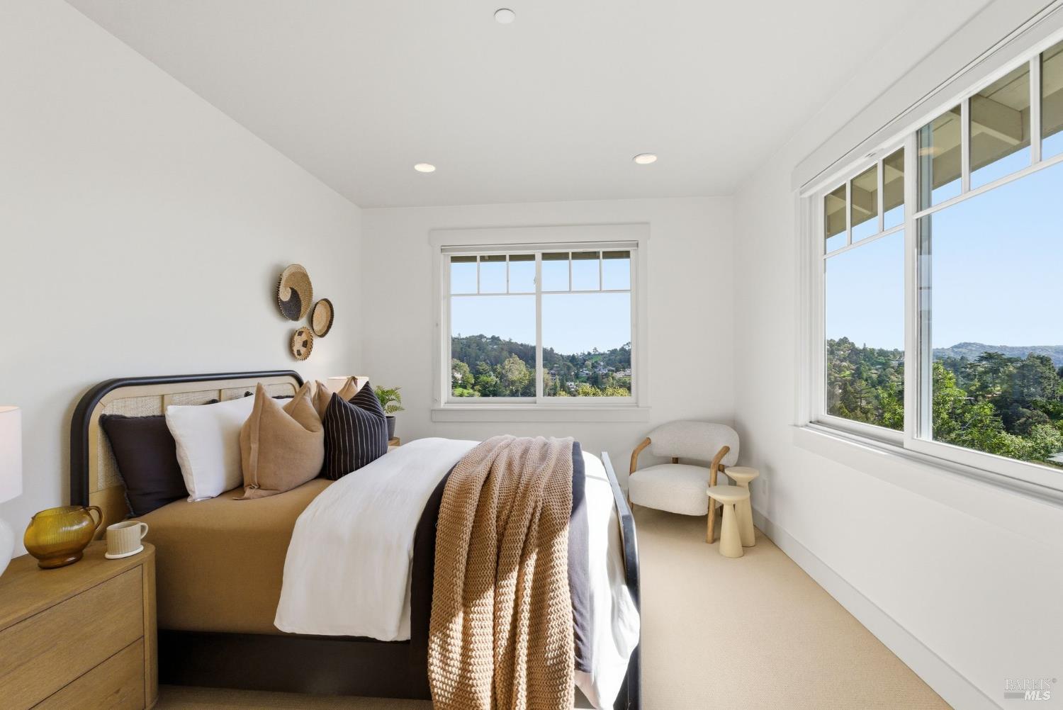 Detail Gallery Image 38 of 58 For 711 Forest Way, Mill Valley,  CA 94941 - 4 Beds | 3/1 Baths