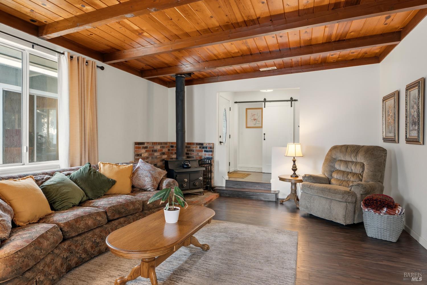 Detail Gallery Image 10 of 29 For 2960 Oak Crest Ave, Lucerne,  CA 95458 - 3 Beds | 2 Baths