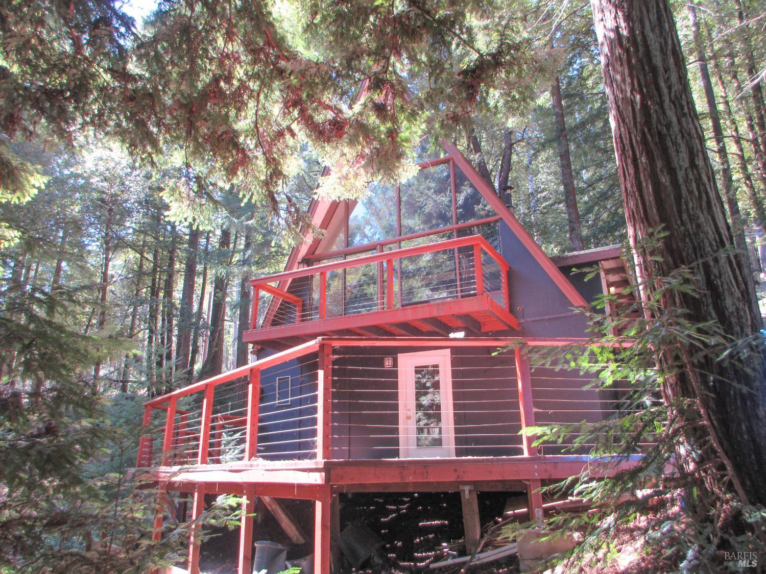 Detail Gallery Image 3 of 23 For 26465 Poppy Dr, Willits,  CA 95490 - 1 Beds | 1/1 Baths