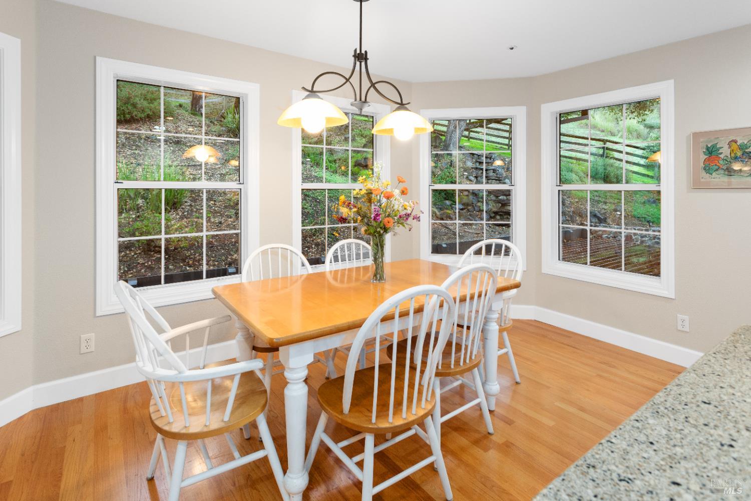 Detail Gallery Image 20 of 50 For 810 Revel Rd, Healdsburg,  CA 95448 - 4 Beds | 3 Baths