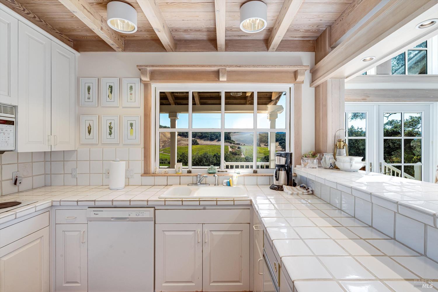 Detail Gallery Image 37 of 57 For 1740 Conn Valley Rd, Saint Helena,  CA 94574 - 3 Beds | 3/1 Baths