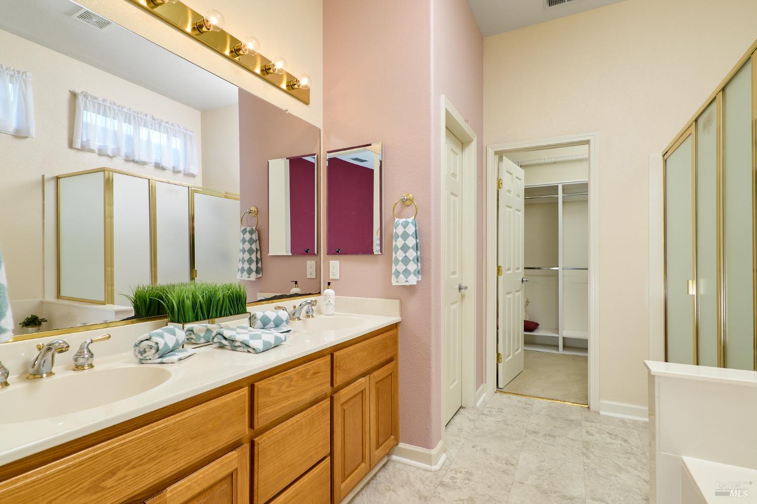 Detail Gallery Image 15 of 32 For 570 Turnberry Ter, Rio Vista,  CA 94571 - 2 Beds | 2/1 Baths