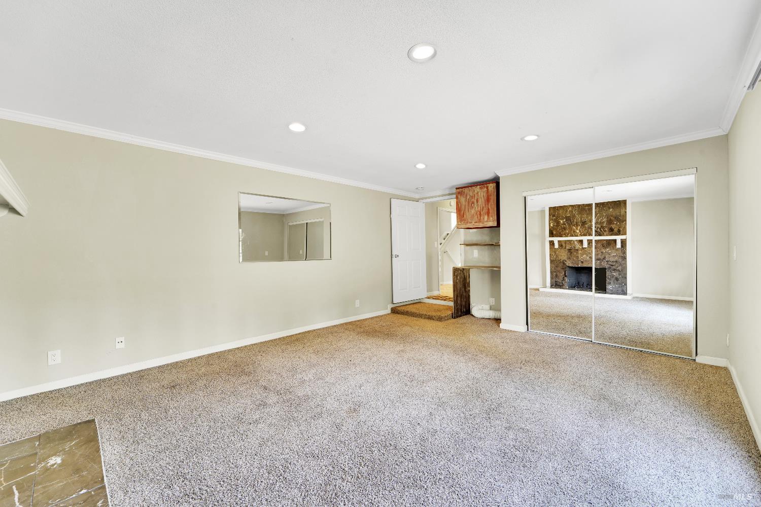 Detail Gallery Image 5 of 20 For 307 Brunswick Dr, Vallejo,  CA 94591 - 3 Beds | 2/1 Baths