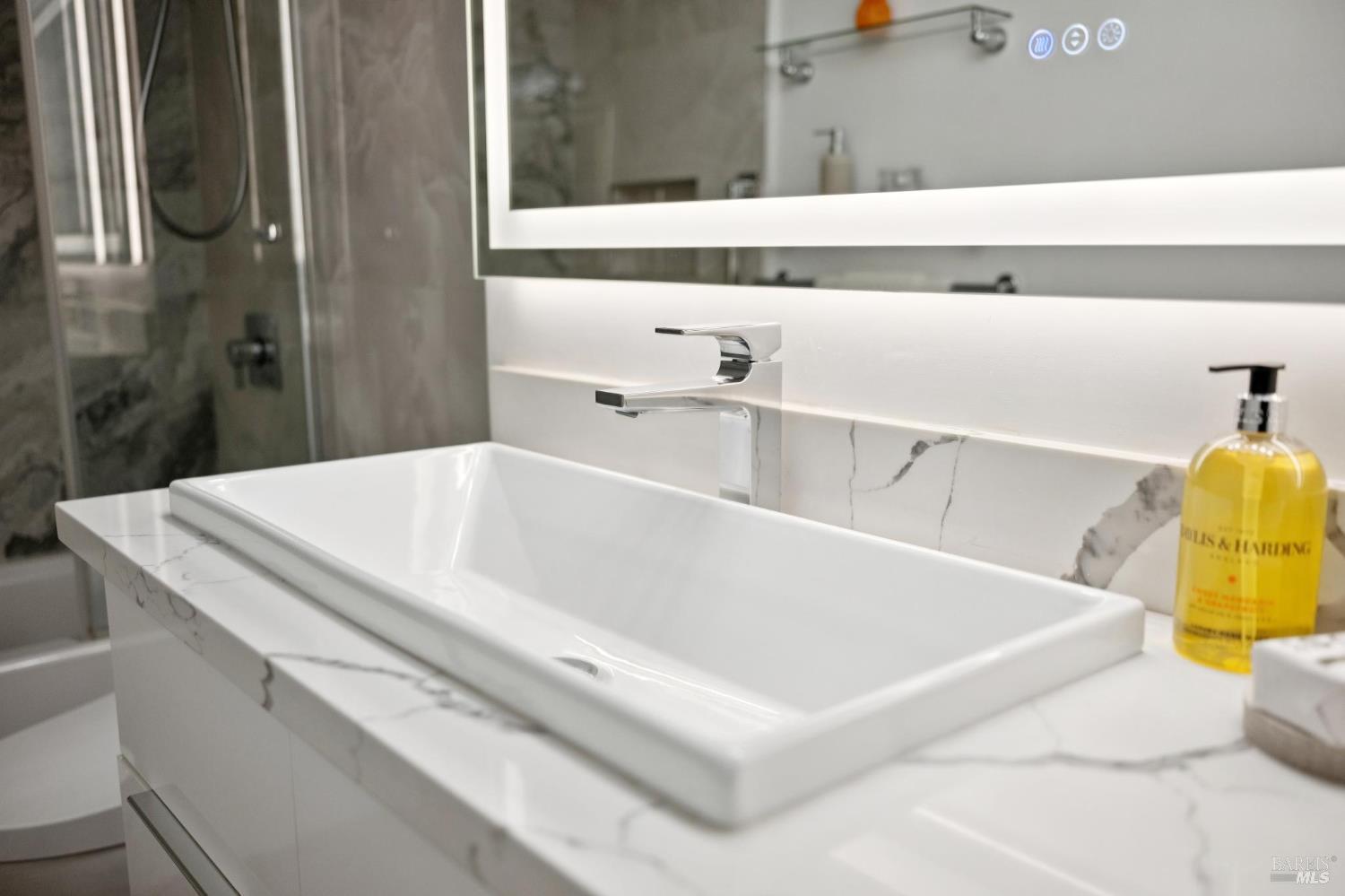 Detail Gallery Image 38 of 58 For 2 Lyford Dr #6,  Tiburon,  CA 94920 - 2 Beds | 2 Baths