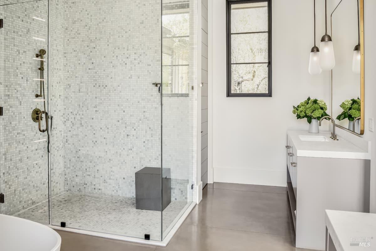 Detail Gallery Image 32 of 73 For 710 Soscol Creek Rd, Napa,  CA 94558 - 5 Beds | 5/1 Baths