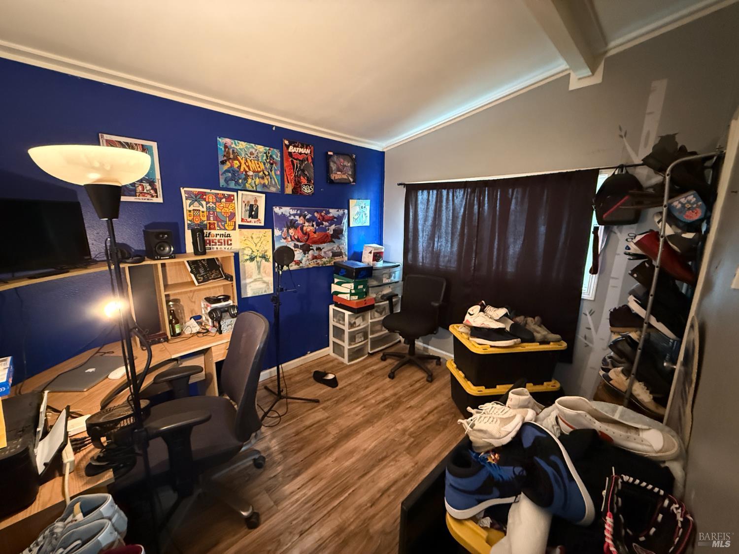 Detail Gallery Image 8 of 10 For 5706 Jones Ave, Clearlake,  CA 95422 - 3 Beds | 1 Baths