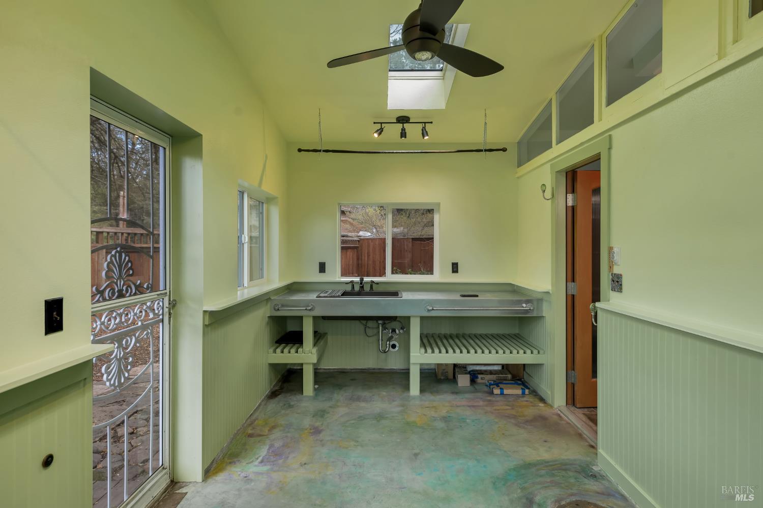 Detail Gallery Image 36 of 52 For 838 Oakwood Dr, Sonoma,  CA 95476 - 3 Beds | 2 Baths