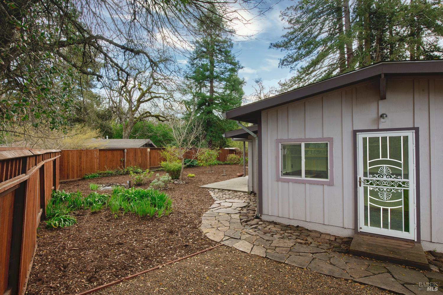 Detail Gallery Image 41 of 52 For 838 Oakwood Dr, Sonoma,  CA 95476 - 3 Beds | 2 Baths