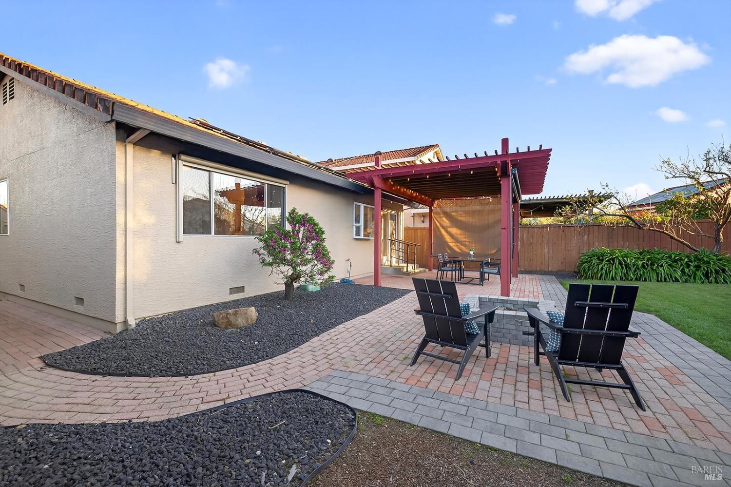 Detail Gallery Image 36 of 48 For 1056 Esparto Ct, Windsor,  CA 95492 - 3 Beds | 2 Baths