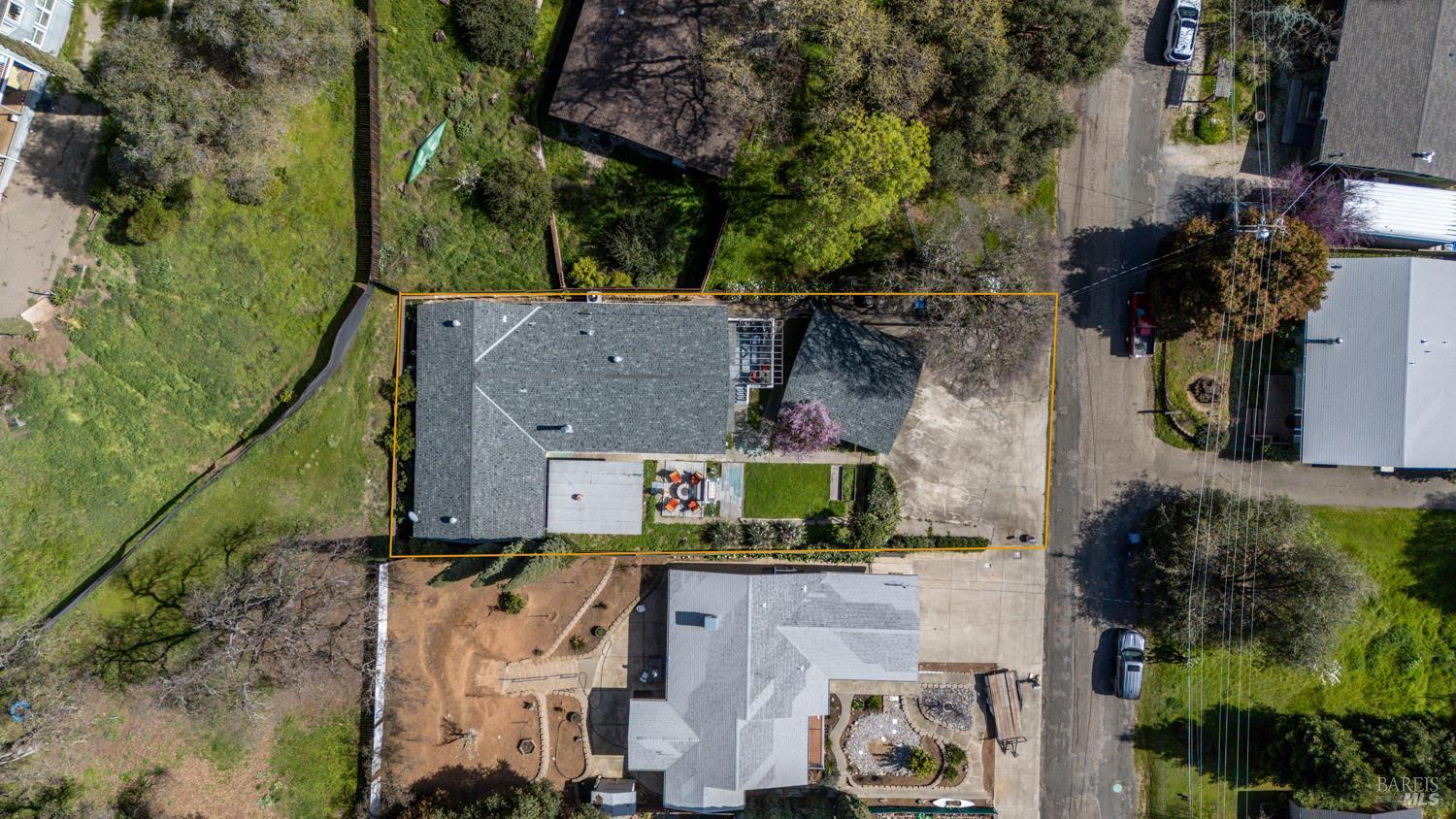 Detail Gallery Image 24 of 29 For 2960 Oak Crest Ave, Lucerne,  CA 95458 - 3 Beds | 2 Baths