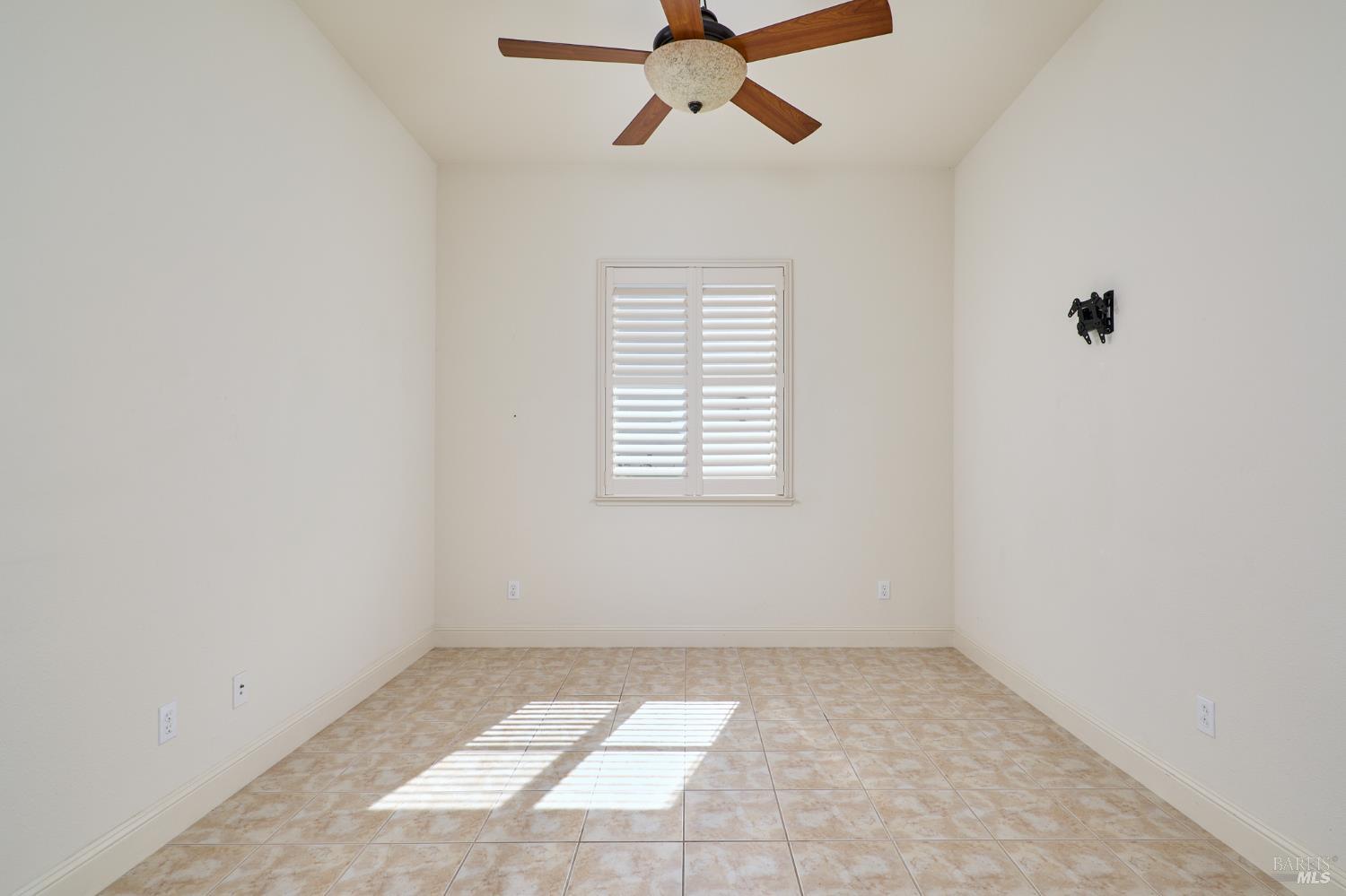 Detail Gallery Image 26 of 36 For 721 Michelbook Ln, Rio Vista,  CA 94571 - 2 Beds | 2/1 Baths