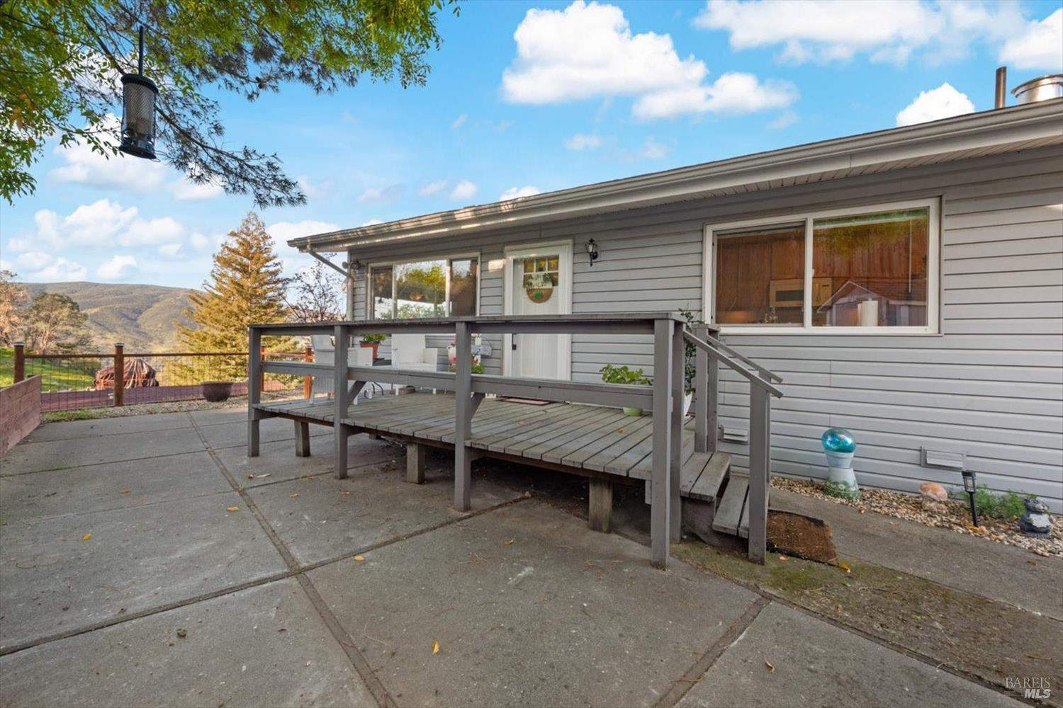 Detail Gallery Image 5 of 45 For 1380 Steele Canyon Rd, Napa,  CA 94558 - 2 Beds | 1/1 Baths