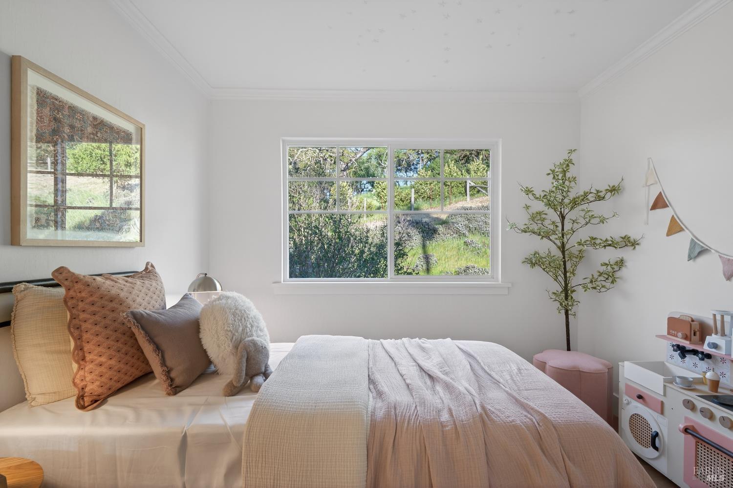 Detail Gallery Image 38 of 53 For 20 Archibald Ln, Novato,  CA 94945 - 4 Beds | 3/1 Baths