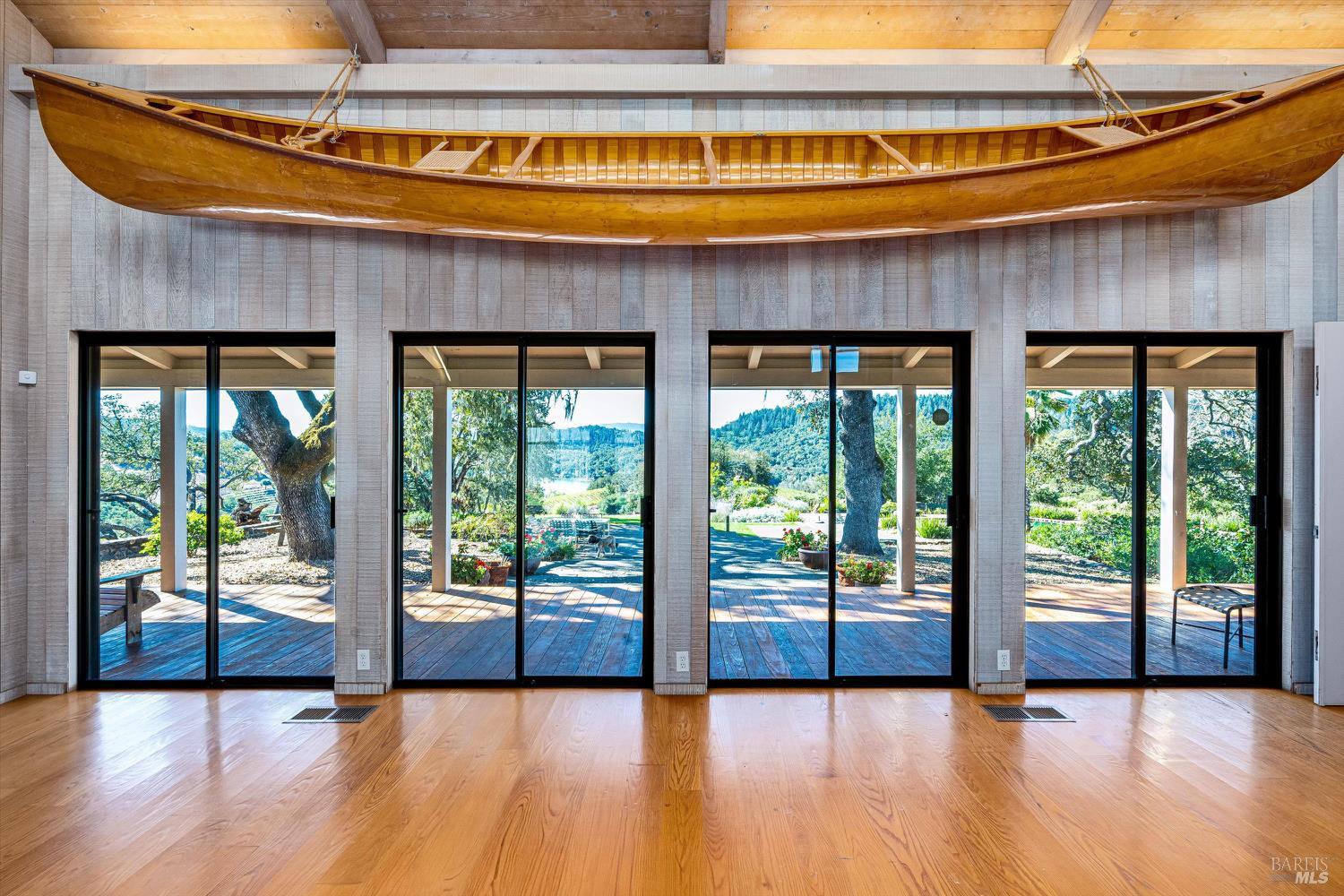 Detail Gallery Image 10 of 57 For 1740 Conn Valley Rd, Saint Helena,  CA 94574 - 3 Beds | 3/1 Baths