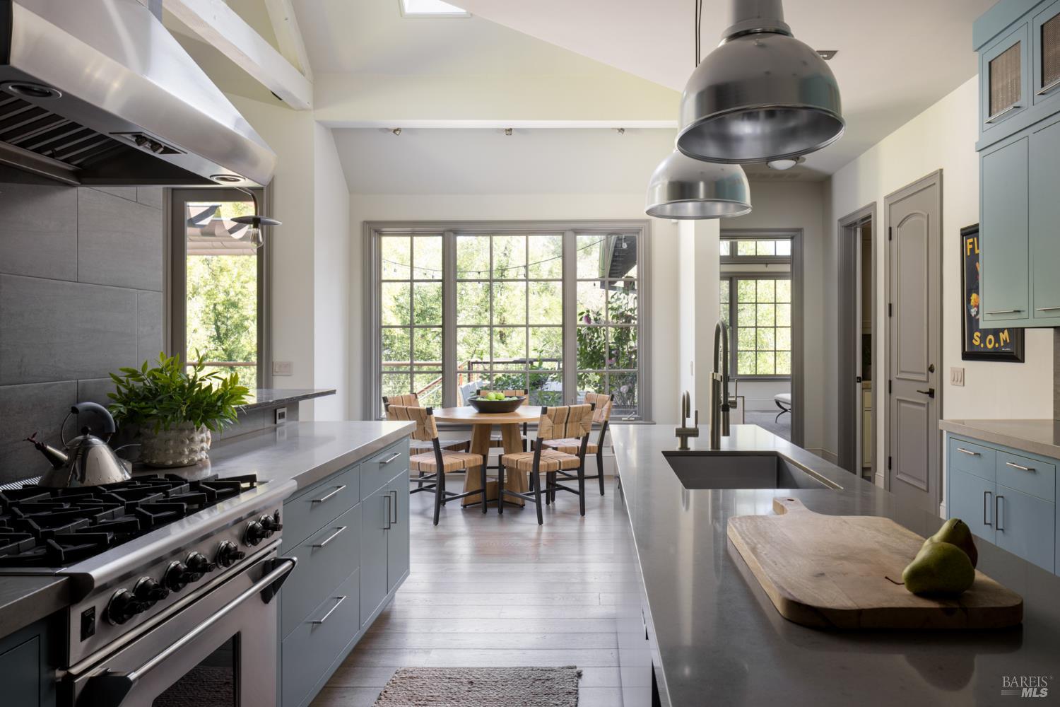 Detail Gallery Image 17 of 57 For 4504 Redwood Rd, Napa,  CA 94558 - 4 Beds | 3/1 Baths