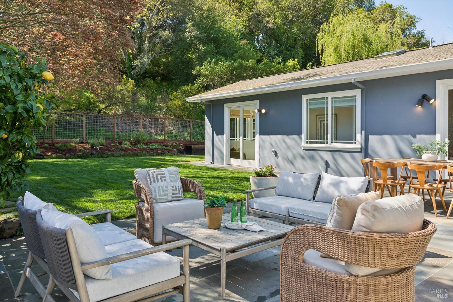 Detail Gallery Image 28 of 31 For 334 Karen Way, Tiburon,  CA 94920 - 4 Beds | 2 Baths