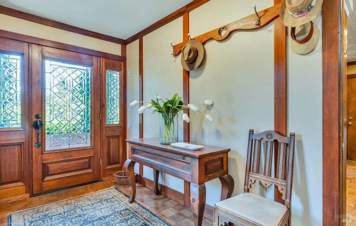 Detail Gallery Image 11 of 95 For 4038 E 3rd Ave, Napa,  CA 94558 - 4 Beds | 3 Baths