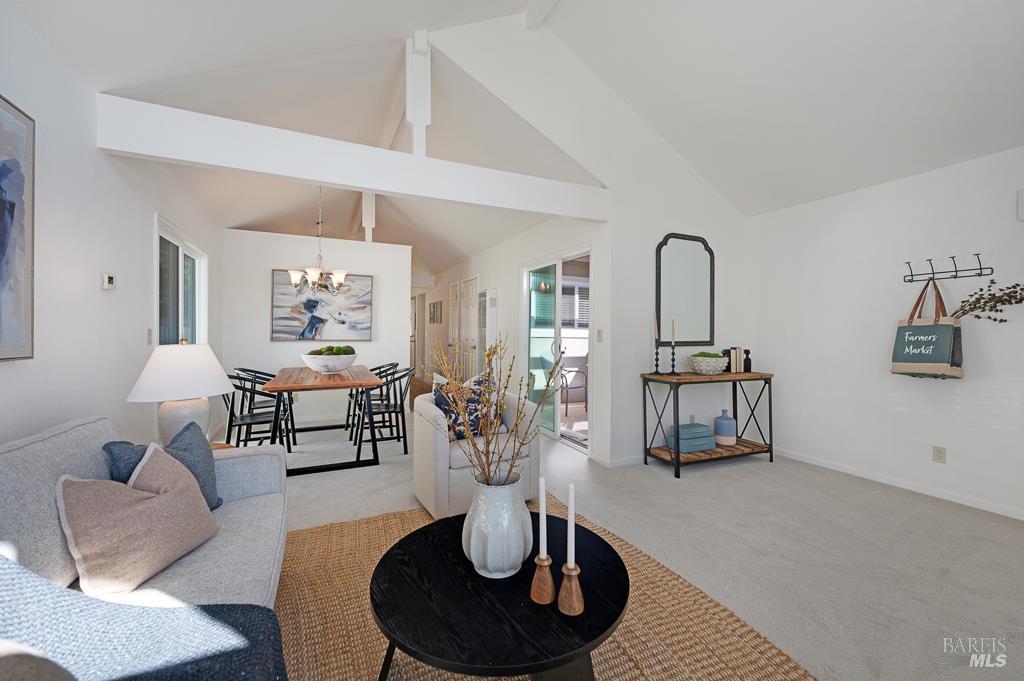 Detail Gallery Image 6 of 27 For 962 Camino Coronado Unkn, Rohnert Park,  CA 94928 - 4 Beds | 2 Baths