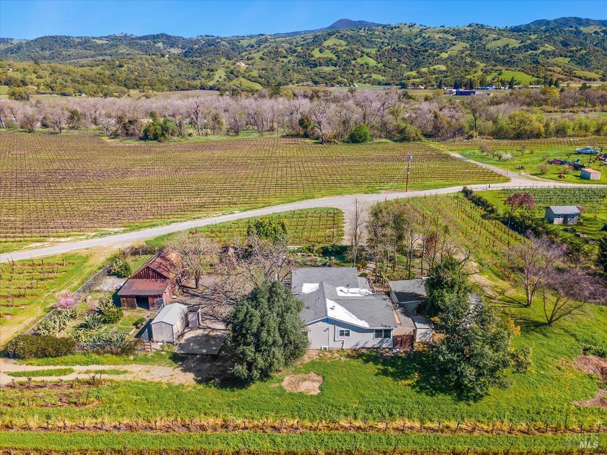 Detail Gallery Image 36 of 43 For 21399 River Ln, Geyserville,  CA 95441 - 2 Beds | 1 Baths