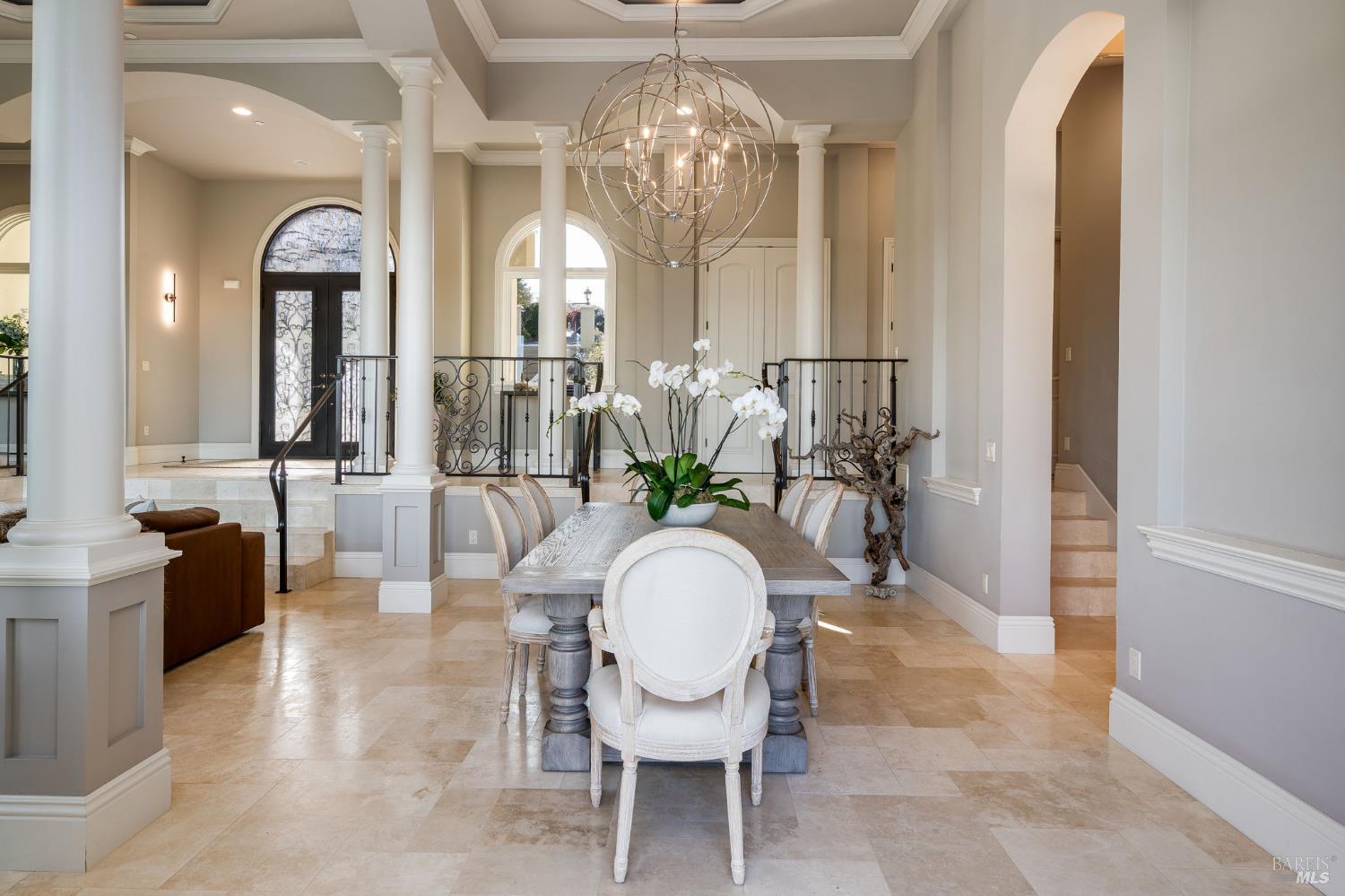 Detail Gallery Image 15 of 68 For 10 Canterbury Dr, Napa,  CA 94558 - 3 Beds | 3/1 Baths