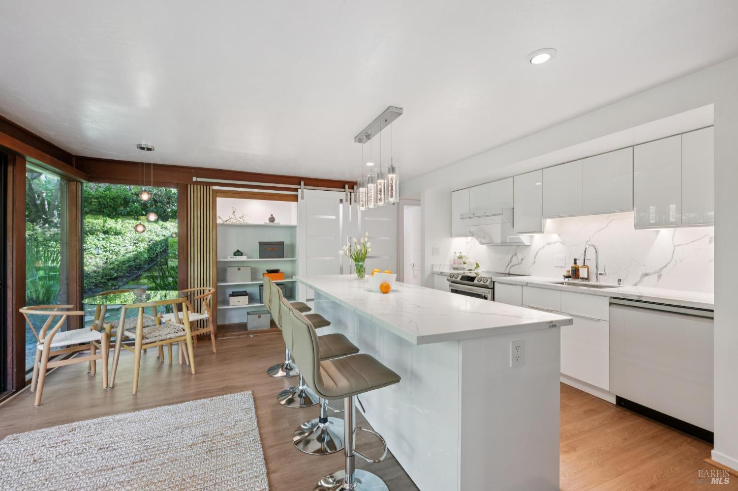 Detail Gallery Image 18 of 58 For 2 Lyford Dr #6,  Tiburon,  CA 94920 - 2 Beds | 2 Baths