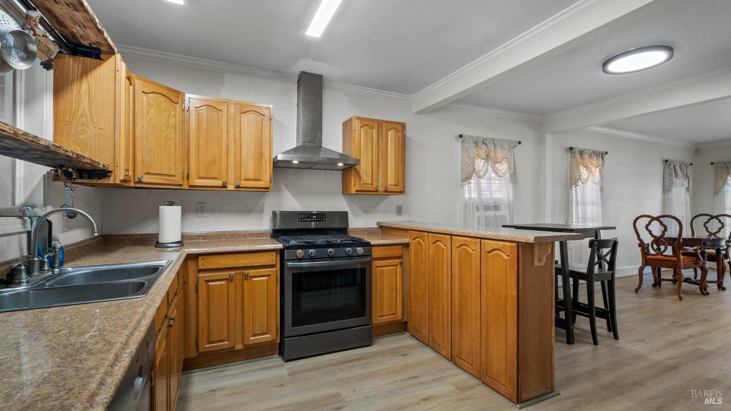 Detail Gallery Image 14 of 39 For 712 E Washington St, Petaluma,  CA 94952 - 2 Beds | 1 Baths