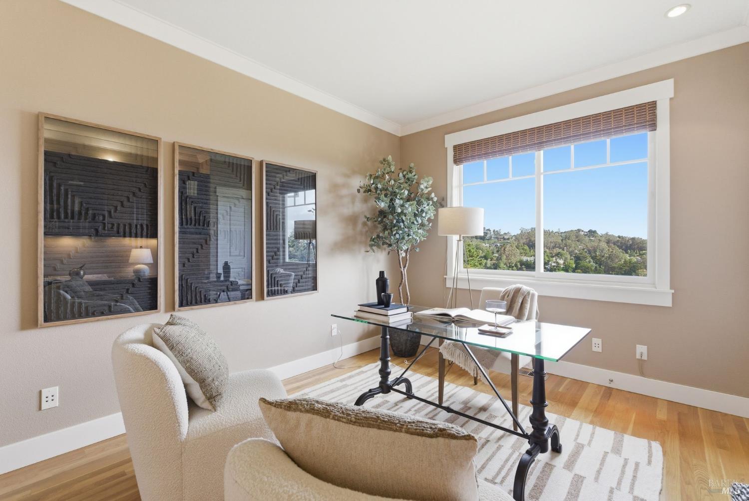 Detail Gallery Image 16 of 58 For 711 Forest Way, Mill Valley,  CA 94941 - 4 Beds | 3/1 Baths