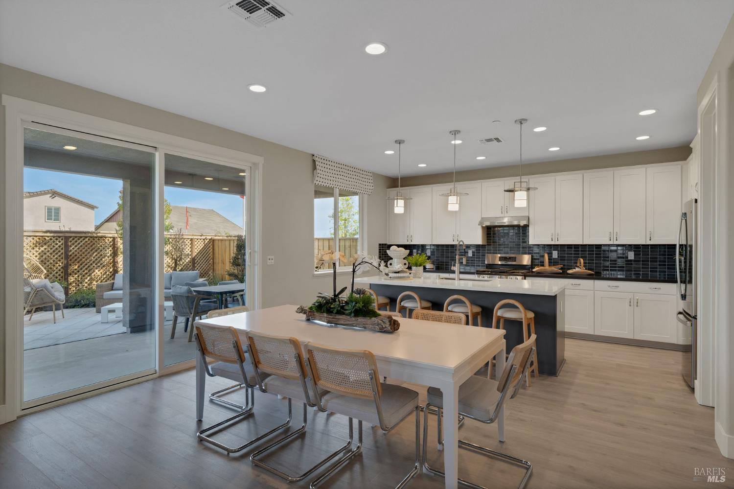 Detail Gallery Image 12 of 42 For 513 Eagle Cir, Oakley,  CA 94561 - 4 Beds | 3 Baths