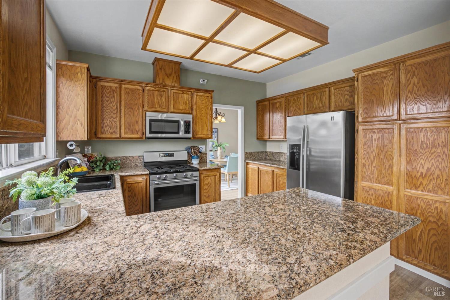 Detail Gallery Image 28 of 51 For 1030 Fox Hound Rd, Vacaville,  CA 95687 - 4 Beds | 2/1 Baths