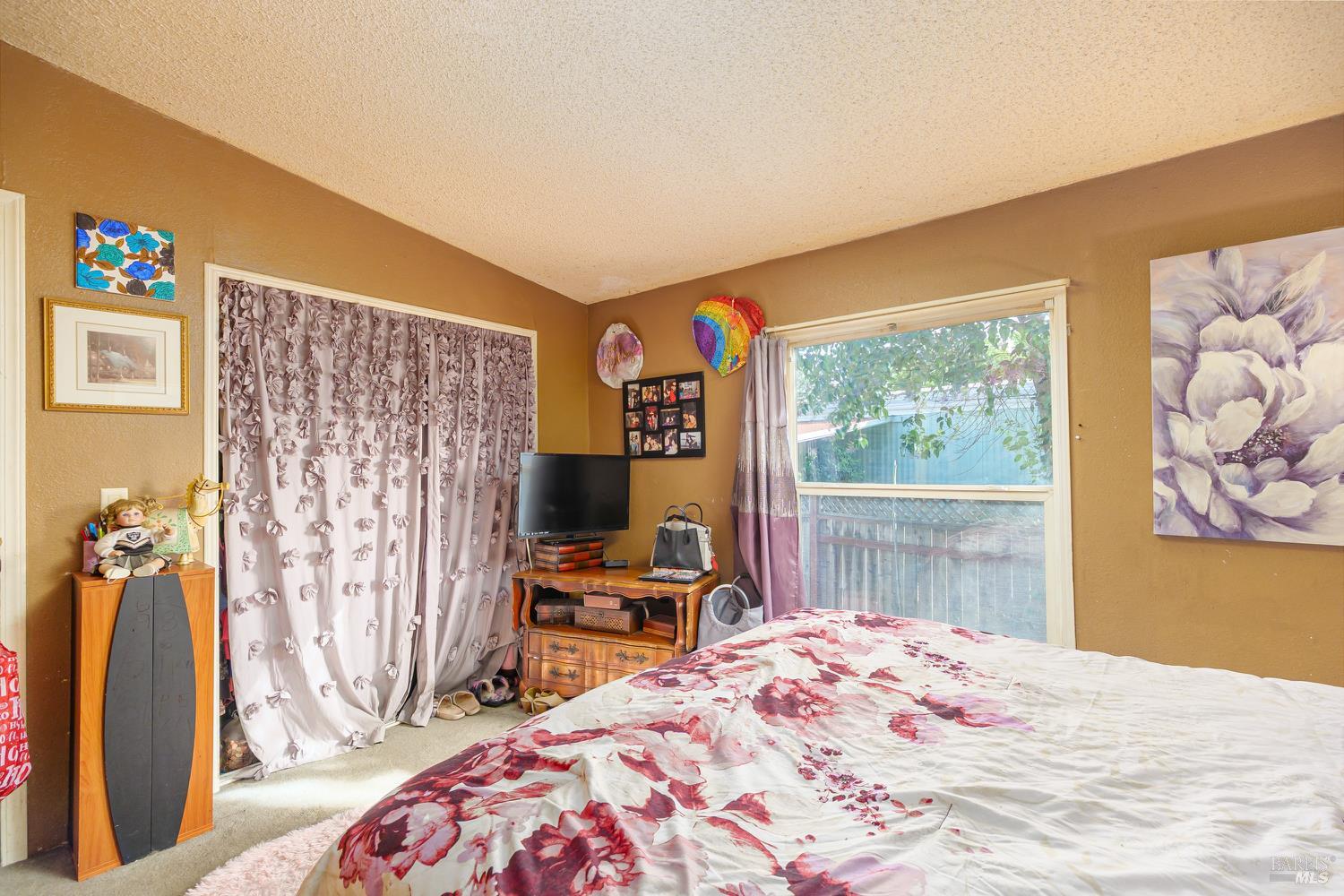 Detail Gallery Image 10 of 20 For 97 Kennedy Ln #26,  Healdsburg,  CA 95448 - 3 Beds | 2 Baths