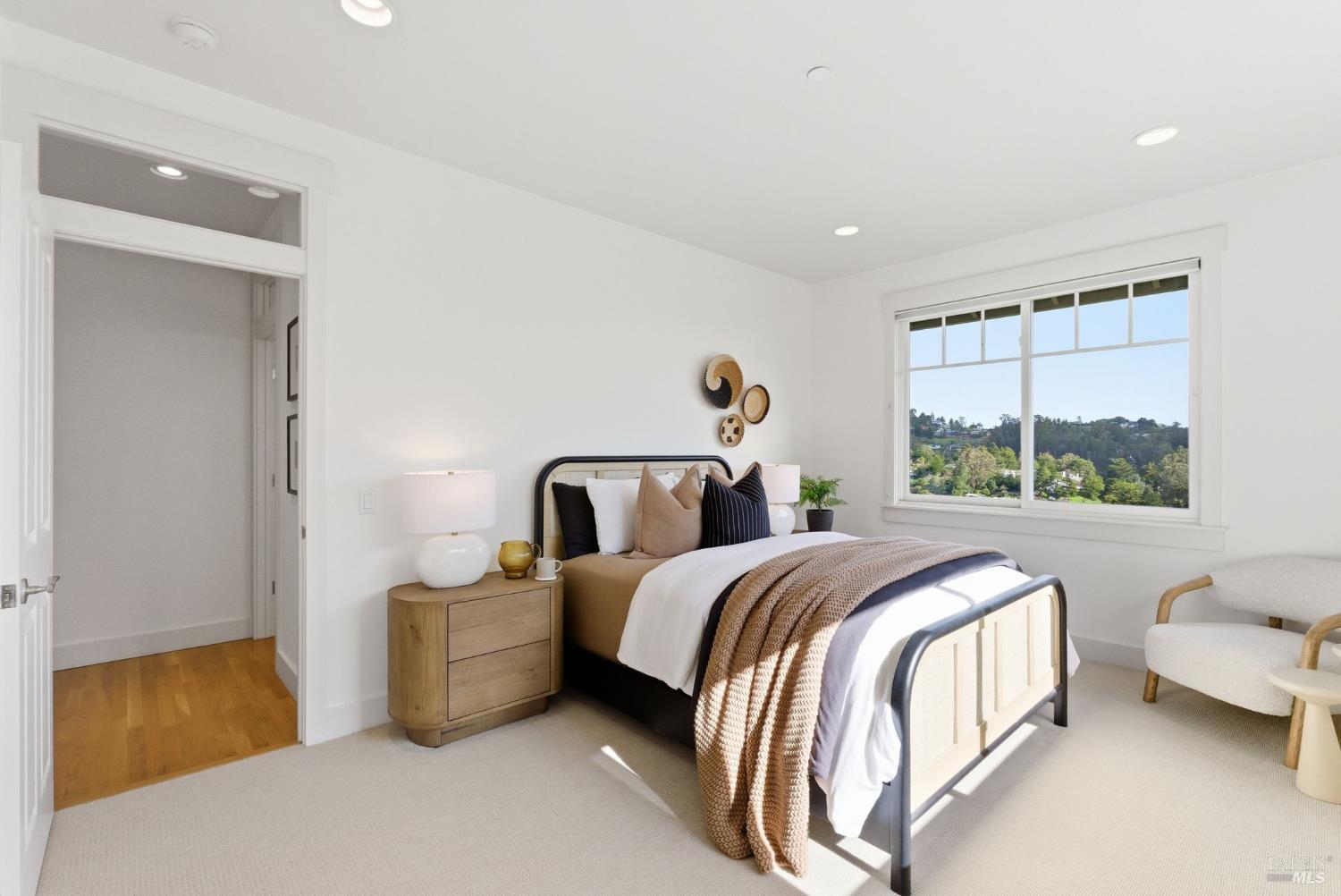 Detail Gallery Image 39 of 58 For 711 Forest Way, Mill Valley,  CA 94941 - 4 Beds | 3/1 Baths