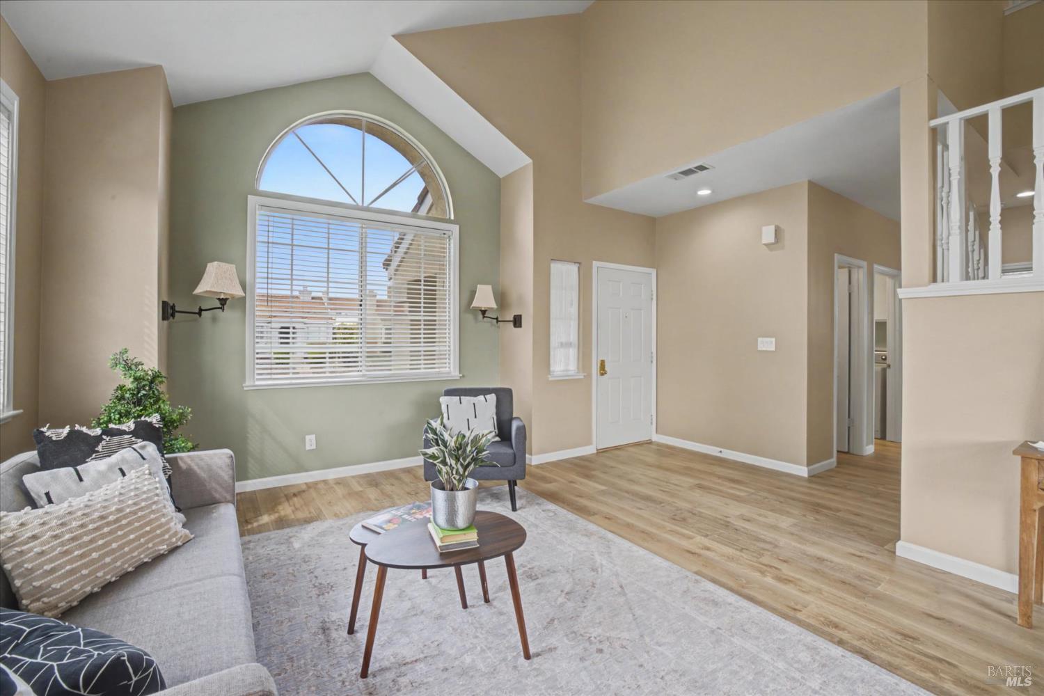Detail Gallery Image 11 of 51 For 1030 Fox Hound Rd, Vacaville,  CA 95687 - 4 Beds | 2/1 Baths