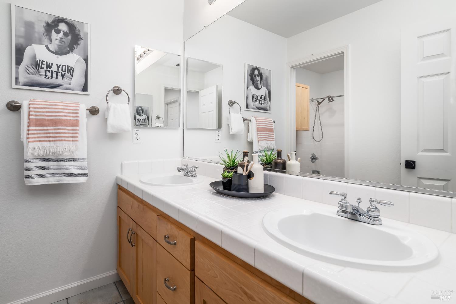 Detail Gallery Image 20 of 26 For 62 Richardson Rd, Novato,  CA 94949 - 5 Beds | 3 Baths