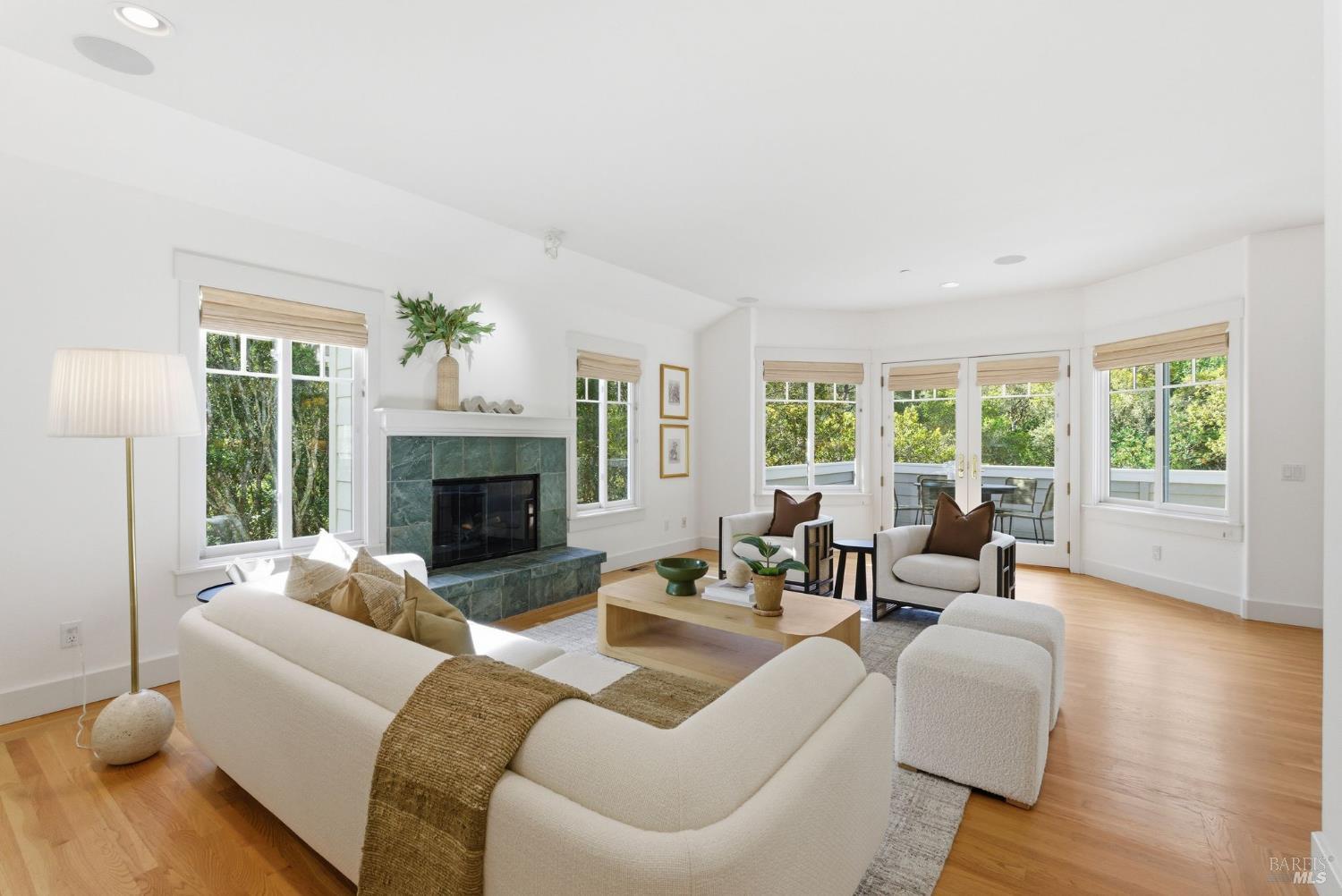 Detail Gallery Image 21 of 58 For 711 Forest Way, Mill Valley,  CA 94941 - 4 Beds | 3/1 Baths