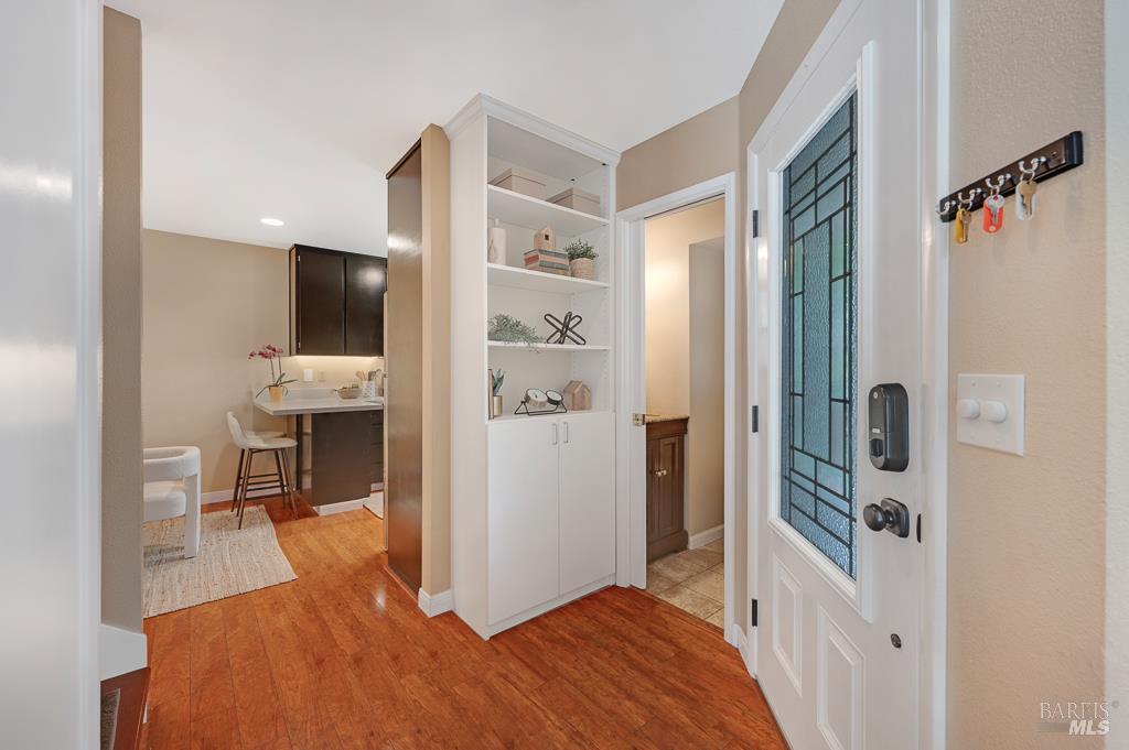 Detail Gallery Image 9 of 31 For 8148 Bodega Ave, Sebastopol,  CA 95472 - 3 Beds | 1/1 Baths