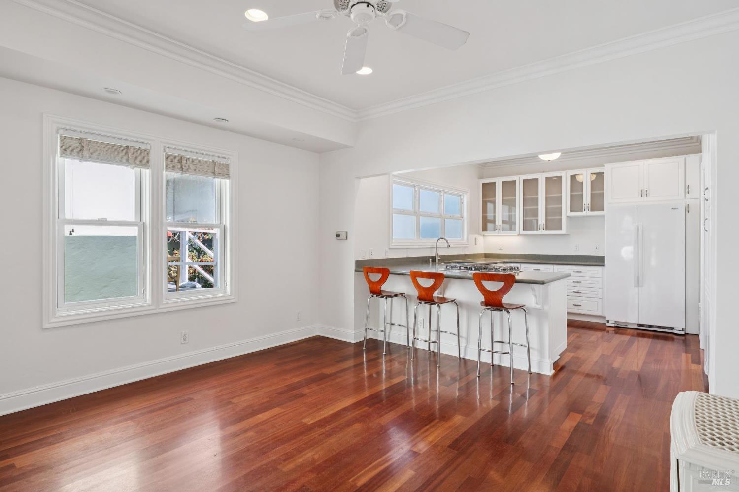 Detail Gallery Image 11 of 80 For 102 F St, San Rafael,  CA 94901 - – Beds | – Baths