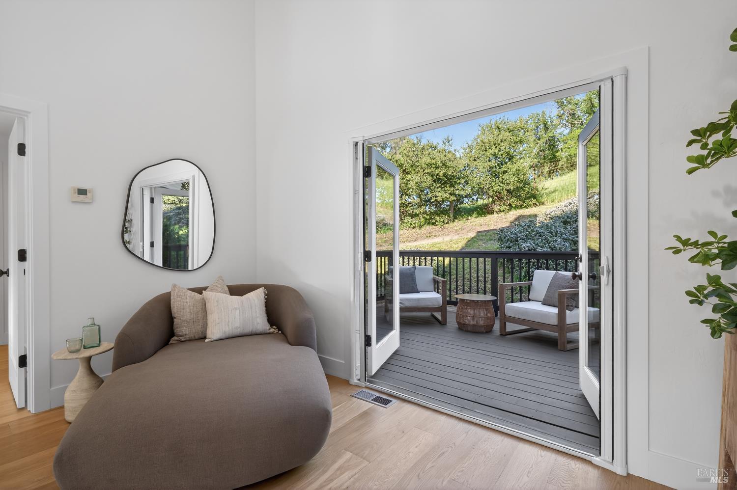 Detail Gallery Image 16 of 53 For 20 Archibald Ln, Novato,  CA 94945 - 4 Beds | 3/1 Baths