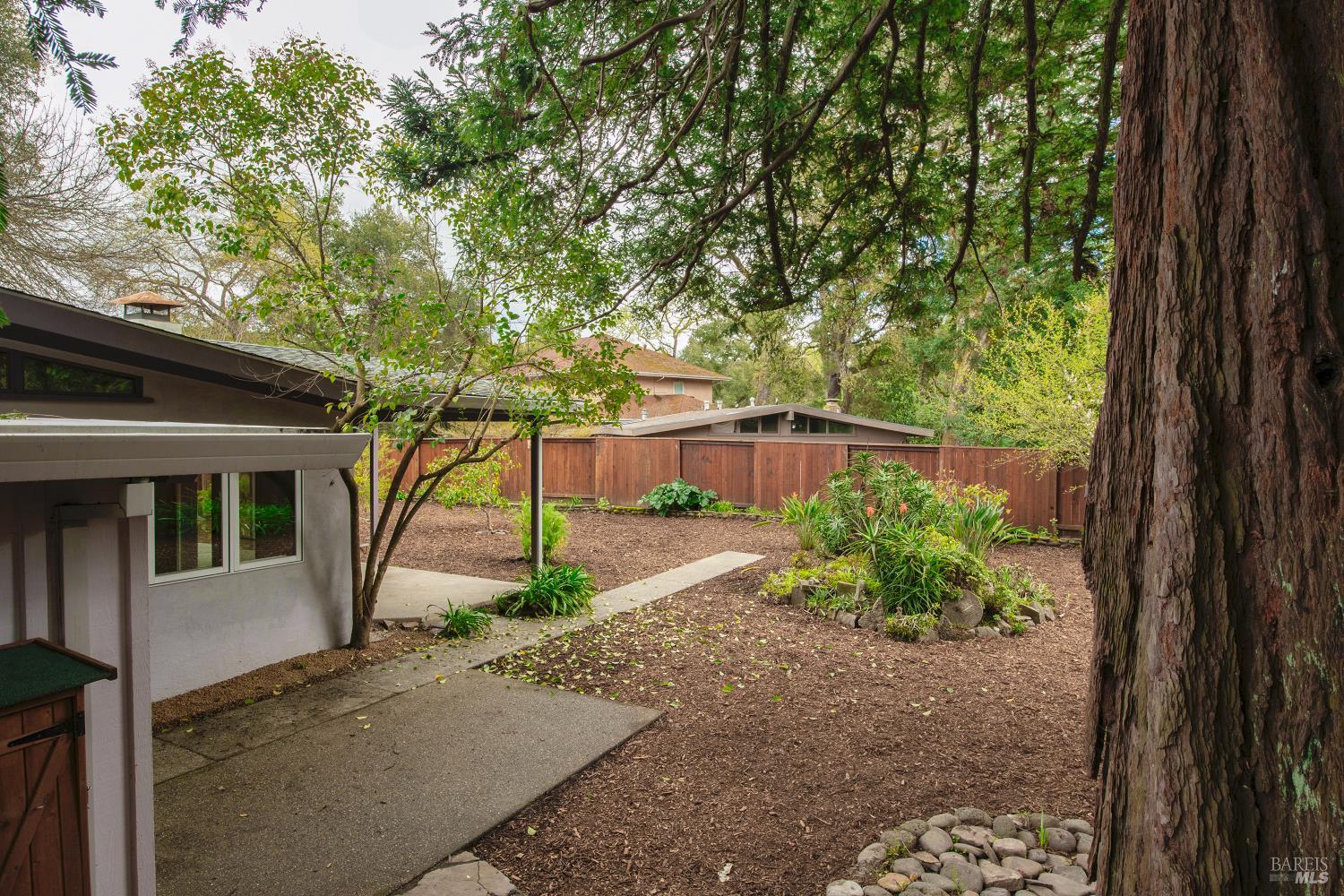 Detail Gallery Image 50 of 52 For 838 Oakwood Dr, Sonoma,  CA 95476 - 3 Beds | 2 Baths