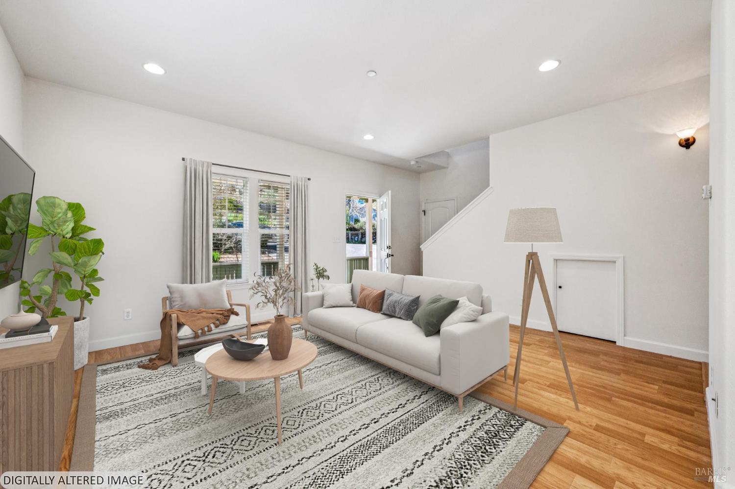 Detail Gallery Image 12 of 58 For 3 Hill Dr, Petaluma,  CA 94952 - 3 Beds | 2/1 Baths