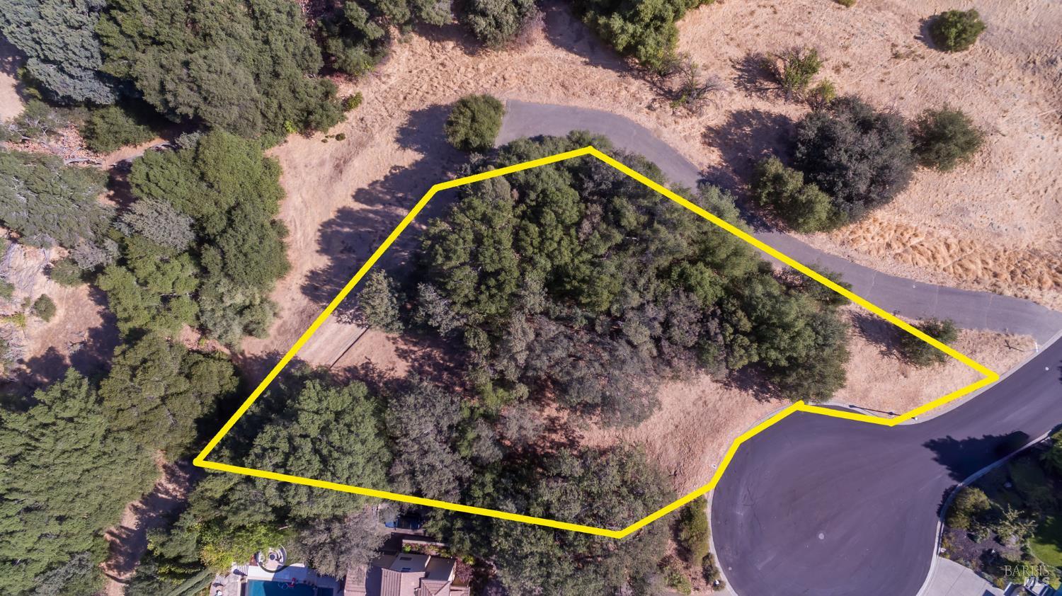 Detail Gallery Image 9 of 9 For 2030 Pinecrest Ct, Vacaville,  CA 95688 - – Beds | – Baths