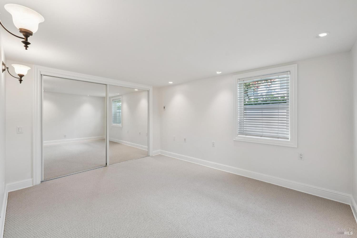 Detail Gallery Image 33 of 80 For 102 F St, San Rafael,  CA 94901 - – Beds | – Baths