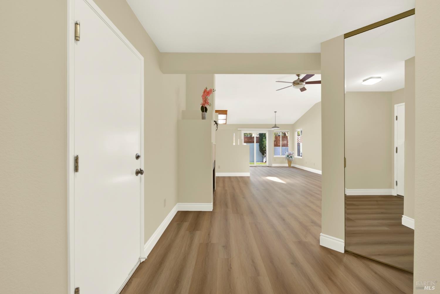 Detail Gallery Image 11 of 50 For 329 Ridgecrest Cir, Suisun City,  CA 94585 - 2 Beds | 2 Baths