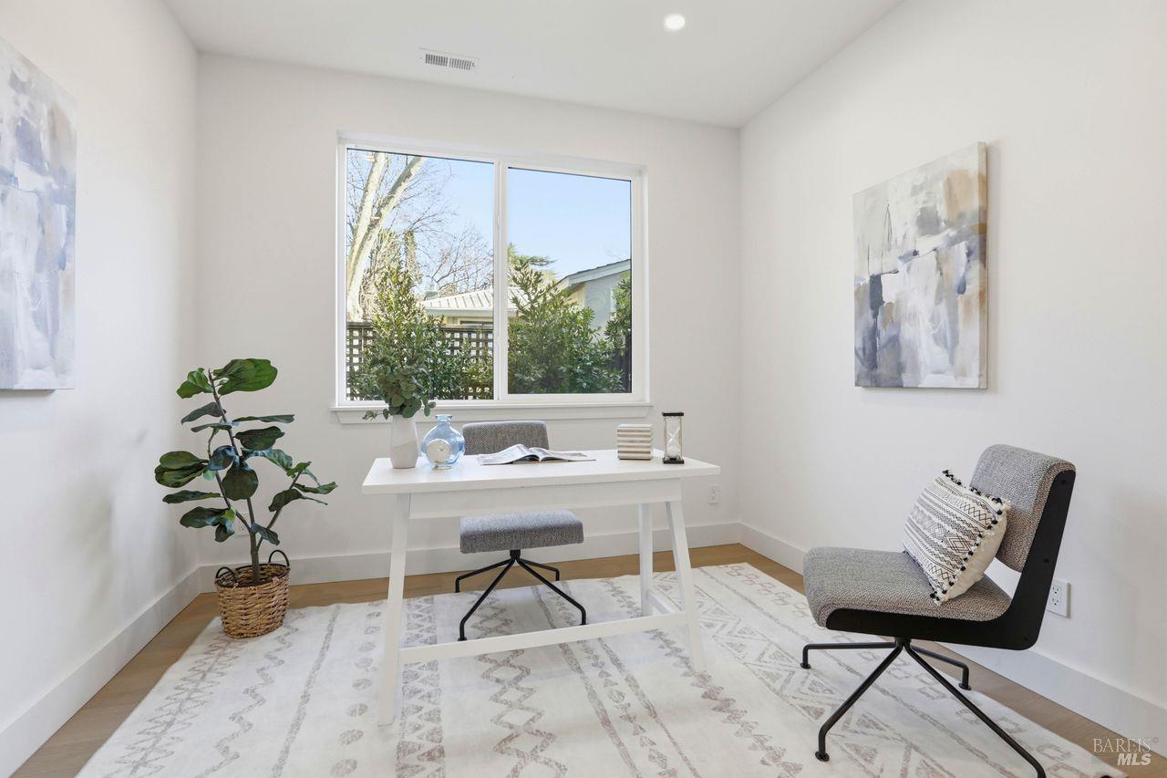 Detail Gallery Image 14 of 37 For 41 Park Dr, San Anselmo,  CA 94960 - 3 Beds | 2/1 Baths