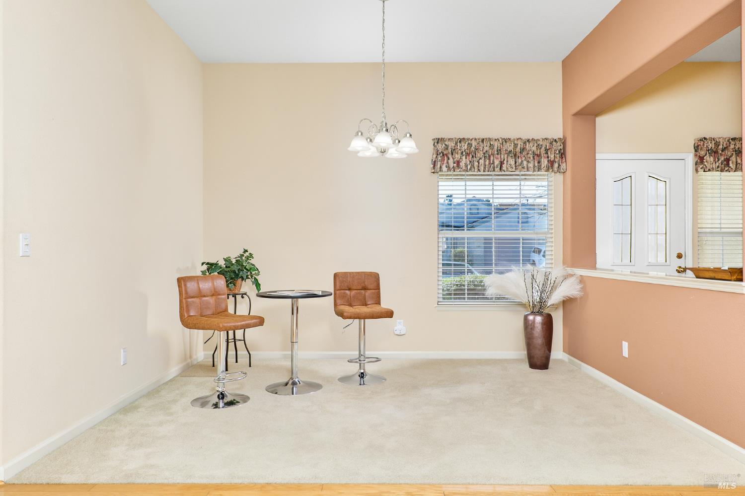 Detail Gallery Image 5 of 32 For 570 Turnberry Ter, Rio Vista,  CA 94571 - 2 Beds | 2/1 Baths