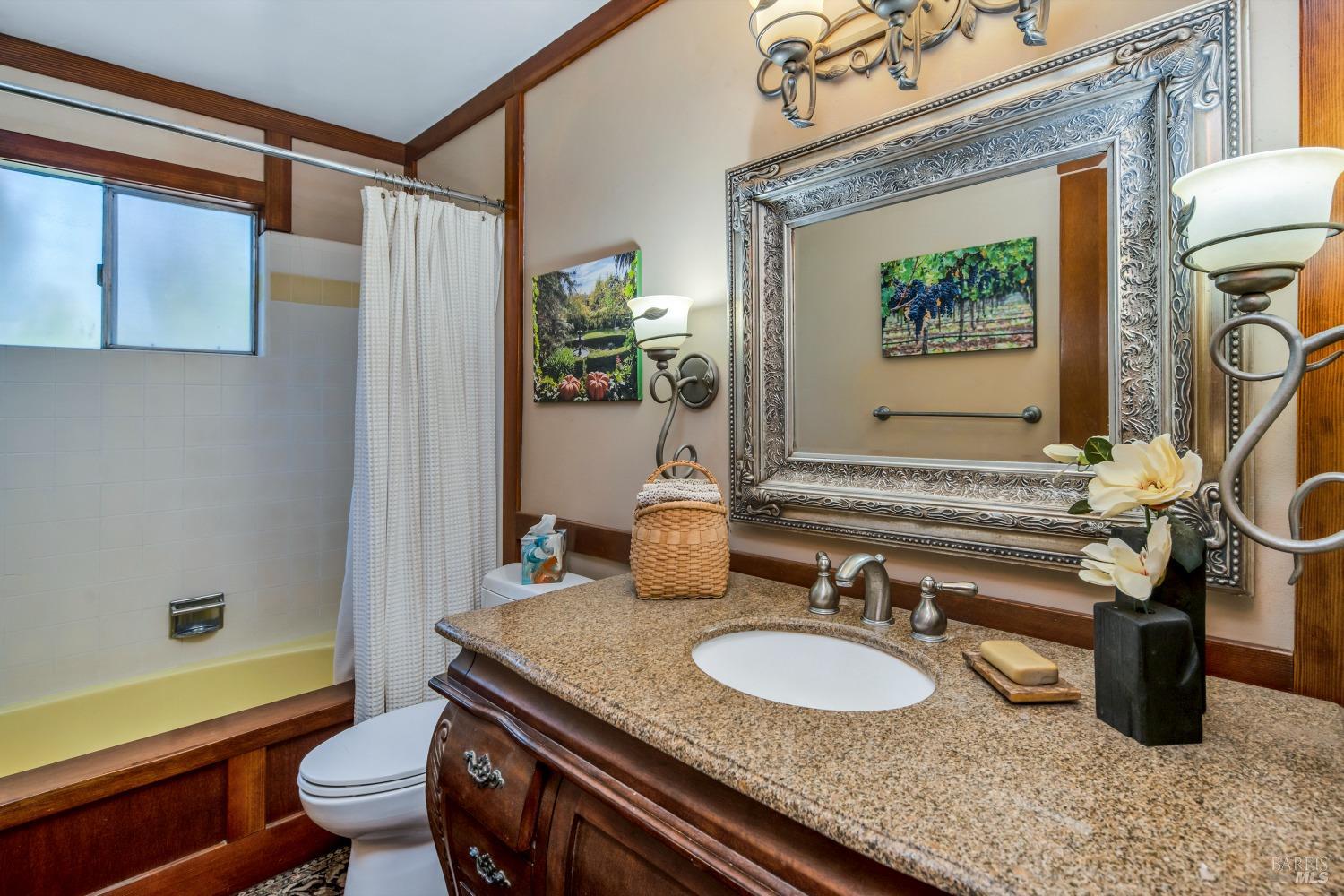 Detail Gallery Image 39 of 95 For 4038 E 3rd Ave, Napa,  CA 94558 - 4 Beds | 3 Baths